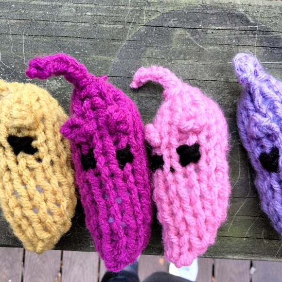 Set of Three Hand Knit Catnip Mice - Picture 1 of 3